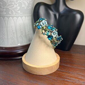 Silver-tone, Blue Faceted Crystal Statement Bracelet NWT